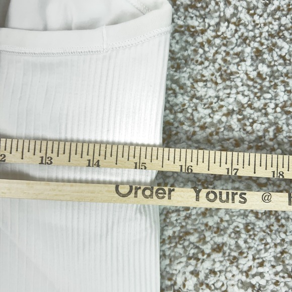 Lululemon Tank Top Womens 12 B/C White Ribbed Racerback Ebb To Street Bra Gym - Picture 6 of 8